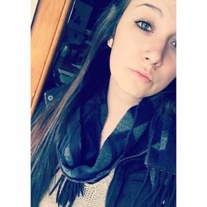 Meet your Posher, Kayla